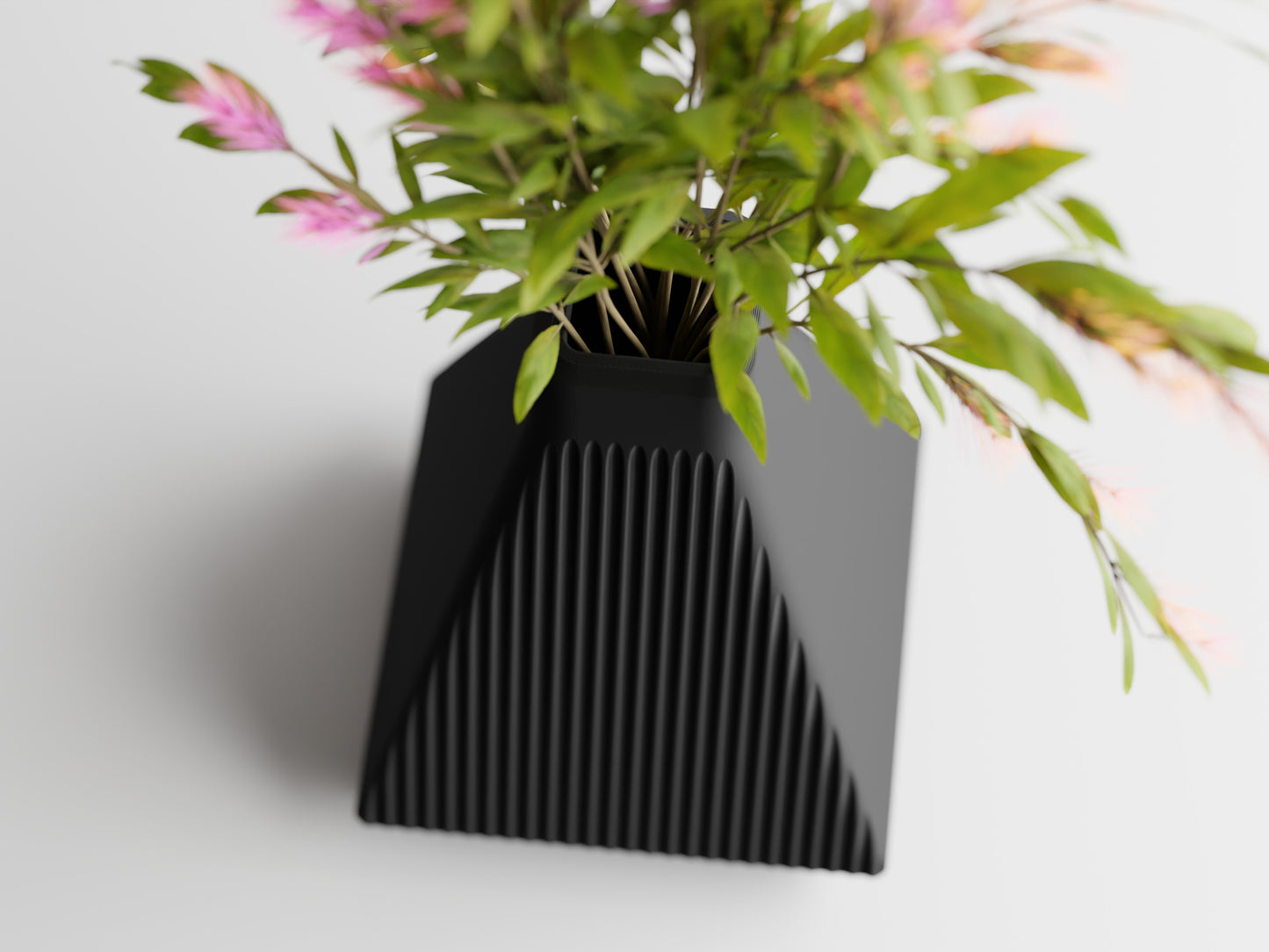 Tria Vase